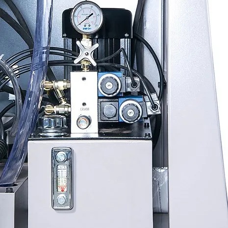 Полуавтоматический ленточнопильный станок по металлу MetalTec BS 250 SAФото 4250-08.jpg