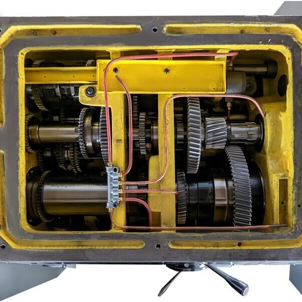 Универсальный токарно-винторезный станок по металлу METAL MASTER ZM 50200 DRO RFSФото 798-08.jpg